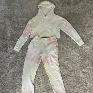 Cute tie dye set